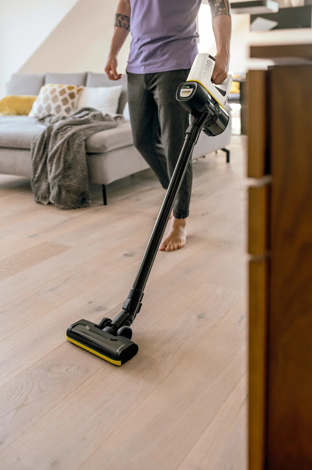 Karcher Battery Vacuum Cleaner Cordless - (VC4) - Tashqila Karcher Battery Vacuum Cleaner Cordless - (VC4) - Tashqila